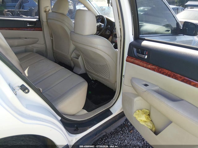 45669962 :رقم المزاد ، 4S4BRBKC6B3320566 vin ، 2011 Subaru Outback 2.5i Limited مزاد بيع