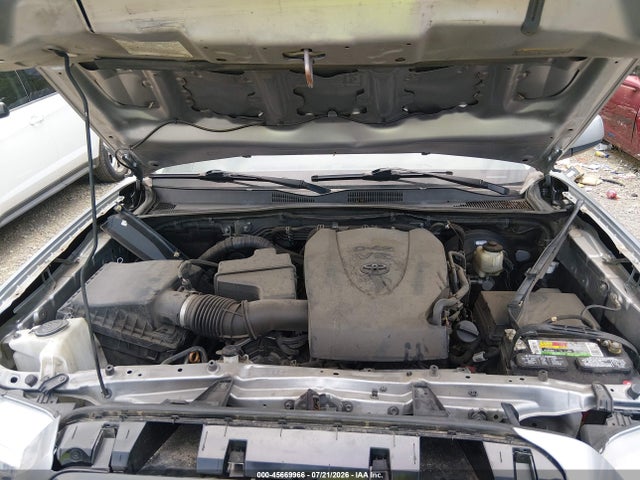 5TFCZ5AN7HX067305 Toyota Tacoma Sr5 V6