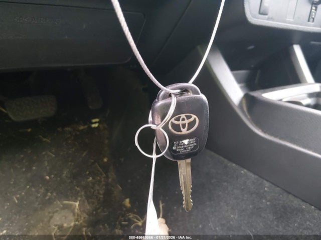 5TFCZ5AN7HX067305 Toyota Tacoma Sr5 V6