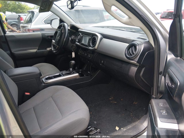 5TFCZ5AN7HX067305 Toyota Tacoma Sr5 V6