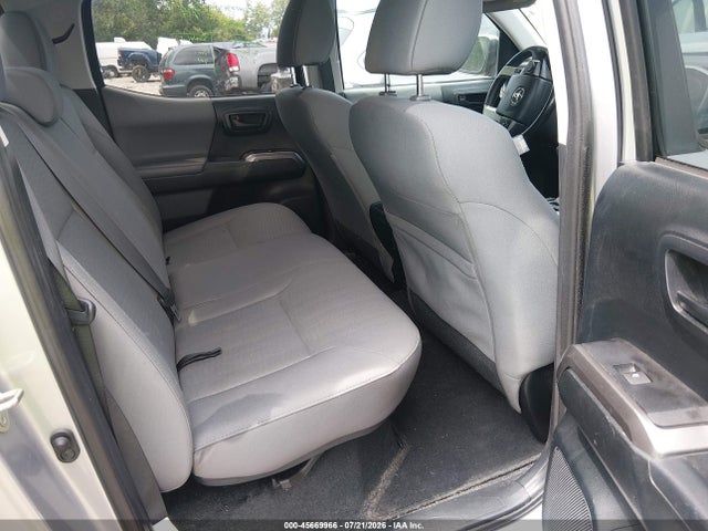 5TFCZ5AN7HX067305 Toyota Tacoma Sr5 V6