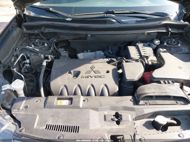 2020 Mitsubishi Outlander Sel 2.4 მანქანა იყიდება აუქციონზე, vin: JA4AD3A3XLZ018650, აუქციონის ნომერი: 45669986