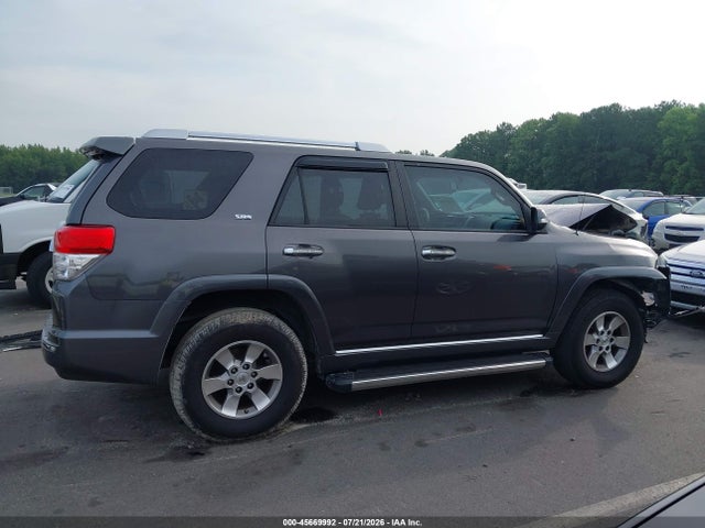 45669992 :رقم المزاد ، JTEBU5JR4B5059092 vin ، 2011 Toyota 4runner Sr5 V6 مزاد بيع