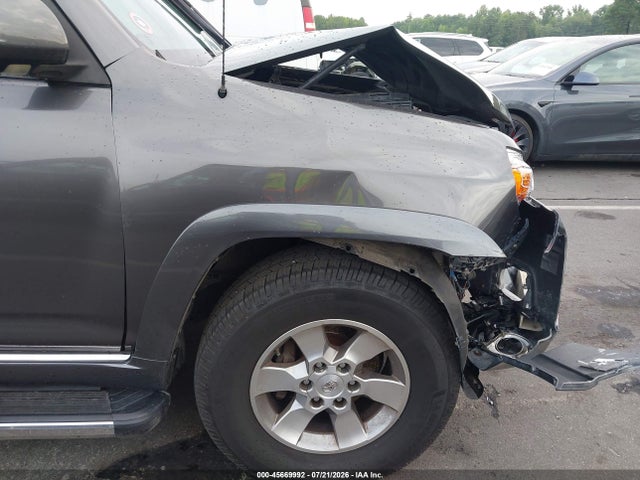 45669992 :رقم المزاد ، JTEBU5JR4B5059092 vin ، 2011 Toyota 4runner Sr5 V6 مزاد بيع