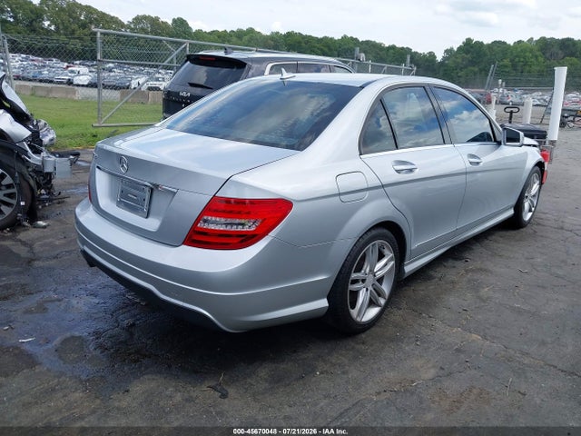 Aukcja sprzedaży 2013 Mercedes-benz C 250 Sport, vin: WDDGF4HB6DR298961, numer aukcji: 45670048