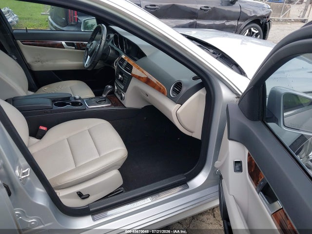 Aukcja sprzedaży 2013 Mercedes-benz C 250 Sport, vin: WDDGF4HB6DR298961, numer aukcji: 45670048