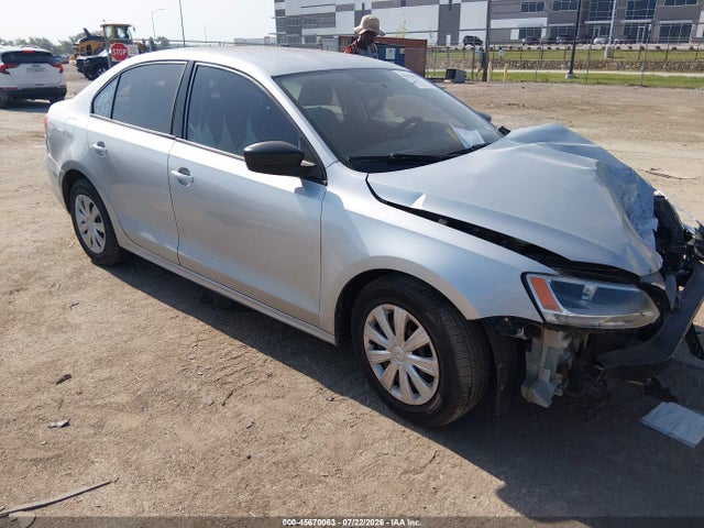 2011 Volkswagen Jetta 2.0l S მანქანა იყიდება აუქციონზე, vin: 3VW2K7AJ1BM337132, აუქციონის ნომერი: 45670063