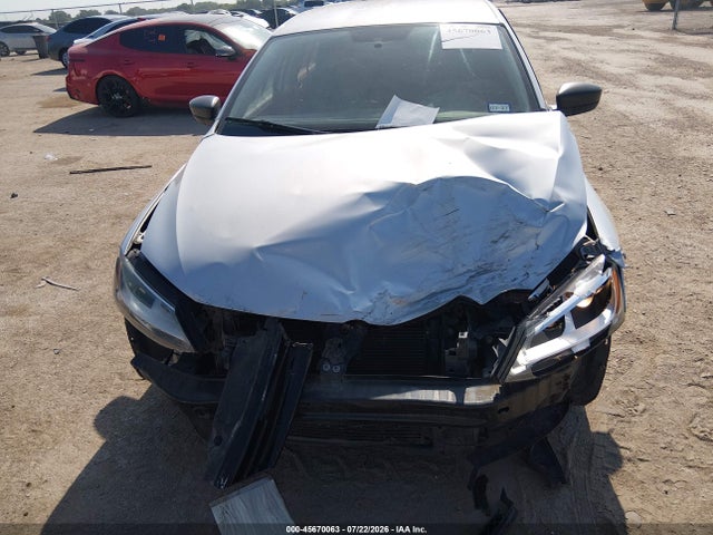 2011 Volkswagen Jetta 2.0l S მანქანა იყიდება აუქციონზე, vin: 3VW2K7AJ1BM337132, აუქციონის ნომერი: 45670063