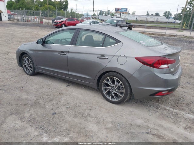 Hyundai Elantra Limited 2020 5NPD84LF3LH536742 Image 3