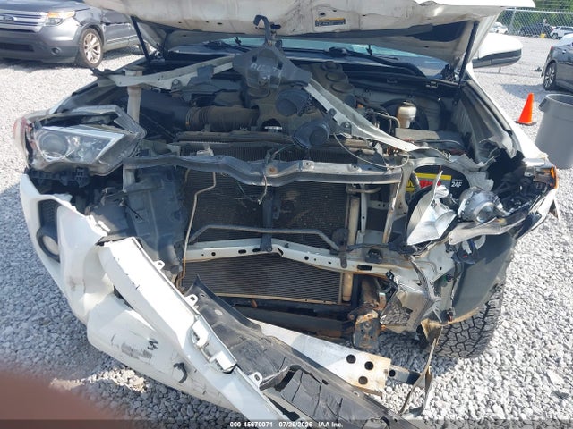 Продажа на аукционе авто 2018 Toyota 4runner Sr5, vin: JTEZU5JR0J5176360, номер лота: 45670071