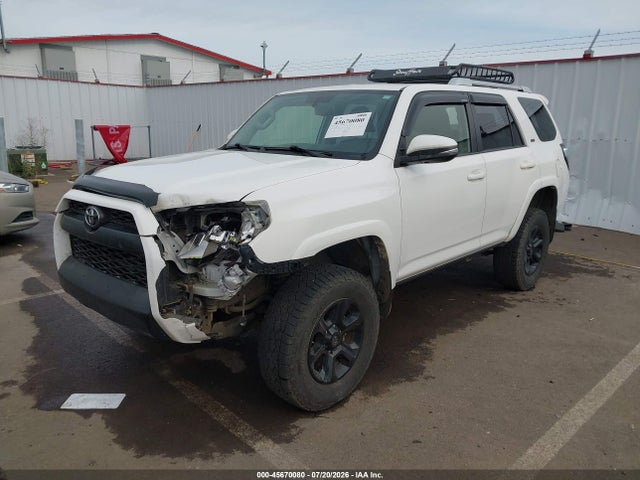 Toyota 4runner Sr5 Premium 2016 JTEBU5JR0G5280373 Image 2