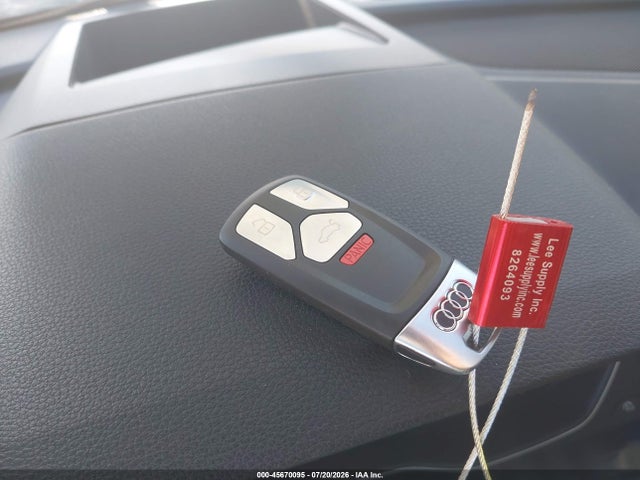 45670095 :رقم المزاد ، WA1CNAFY6J2227663 vin ، 2018 Audi Q5 2.0t Premium/2.0t Tech Premium مزاد بيع