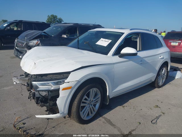 45670095 :رقم المزاد ، WA1CNAFY6J2227663 vin ، 2018 Audi Q5 2.0t Premium/2.0t Tech Premium مزاد بيع