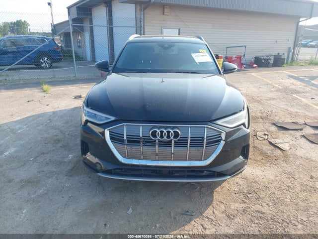 Aukcja sprzedaży 2019 Audi E-tron Premium Plus, vin: WA1LAAGE4KB009822, numer aukcji: 45670098