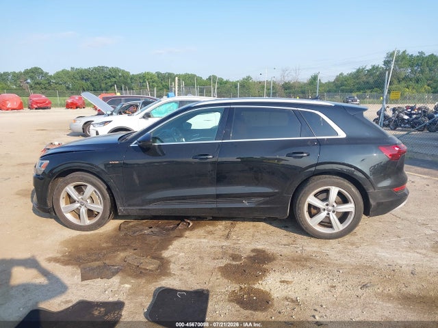 Aukcja sprzedaży 2019 Audi E-tron Premium Plus, vin: WA1LAAGE4KB009822, numer aukcji: 45670098