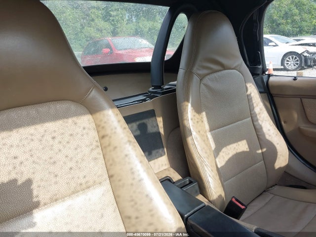 45670099 :رقم المزاد ، 4USCJ333XWLG20702 vin ، 1998 Bmw Z3 2.8 مزاد بيع