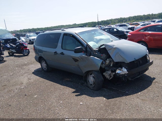 Продажа на аукционе авто 2000 Toyota Sienna Le, vin: 4T3ZF13C8YU302340, номер лота: 45670140
