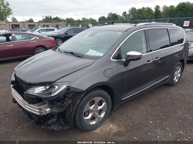 Aukcja sprzedaży 2018 Chrysler Pacifica Hybrid Limited, vin: 2C4RC1N77JR339663, numer aukcji: 45670189