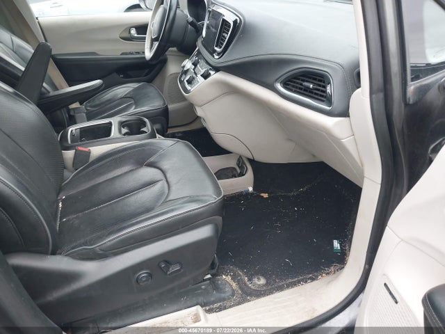Aukcja sprzedaży 2018 Chrysler Pacifica Hybrid Limited, vin: 2C4RC1N77JR339663, numer aukcji: 45670189