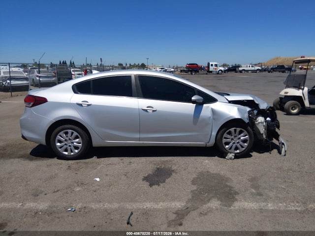 KIA FORTE LX 2017 3KPFK4A73HE066455 Image 14