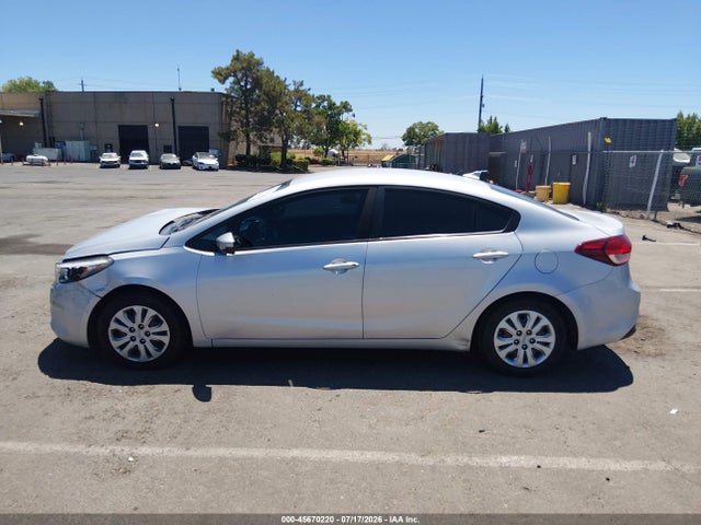 KIA FORTE LX 2017 3KPFK4A73HE066455 Image 15