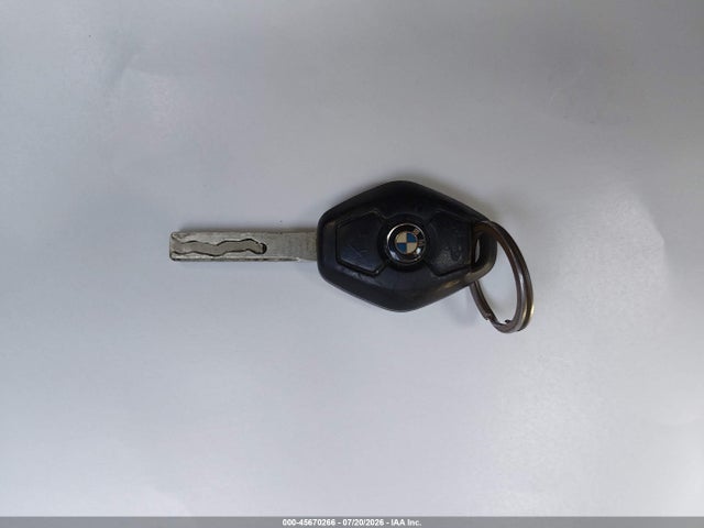 2004 Bmw 325xi მანქანა იყიდება აუქციონზე, vin: WBAEU33484PR13982, აუქციონის ნომერი: 45670266