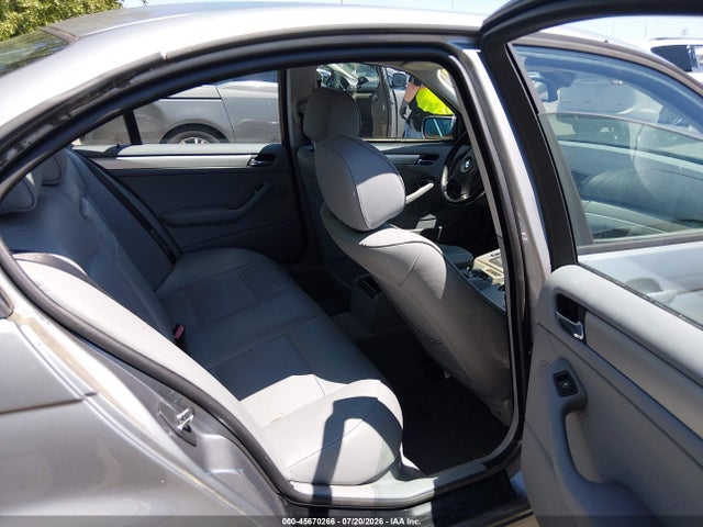 2004 Bmw 325xi მანქანა იყიდება აუქციონზე, vin: WBAEU33484PR13982, აუქციონის ნომერი: 45670266