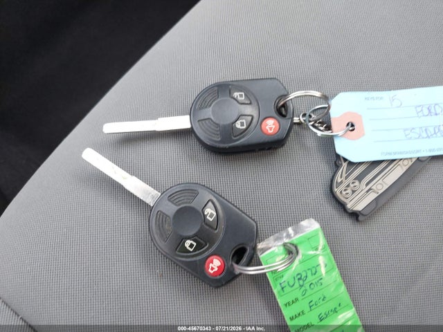 Продаж на аукціоні авто 2015 Ford Escape Se, vin: 1FMCU0G78FUB27273, номер лоту: 45670343