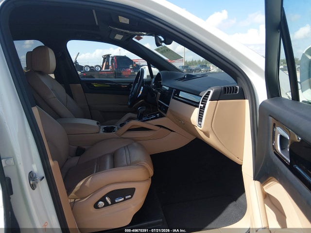 45670391 :رقم المزاد ، WP1AA2AY2KDA05213 vin ، 2019 Porsche Cayenne مزاد بيع