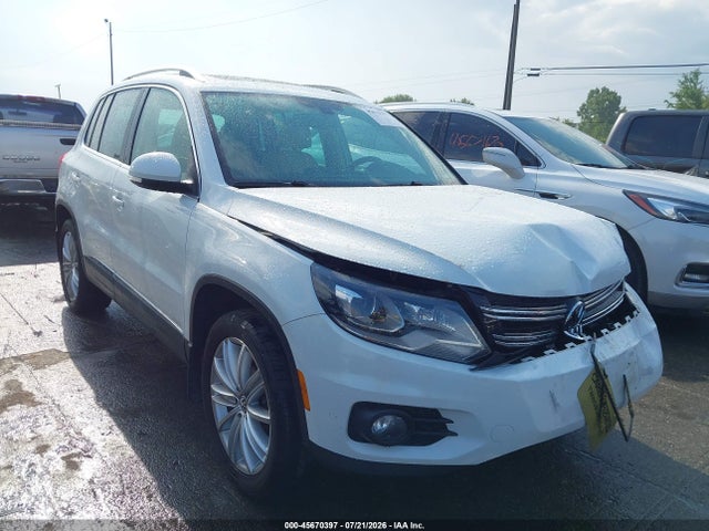 2016 Volkswagen Tiguan Se მანქანა იყიდება აუქციონზე, vin: WVGBV7AX7GW551785, აუქციონის ნომერი: 45670397