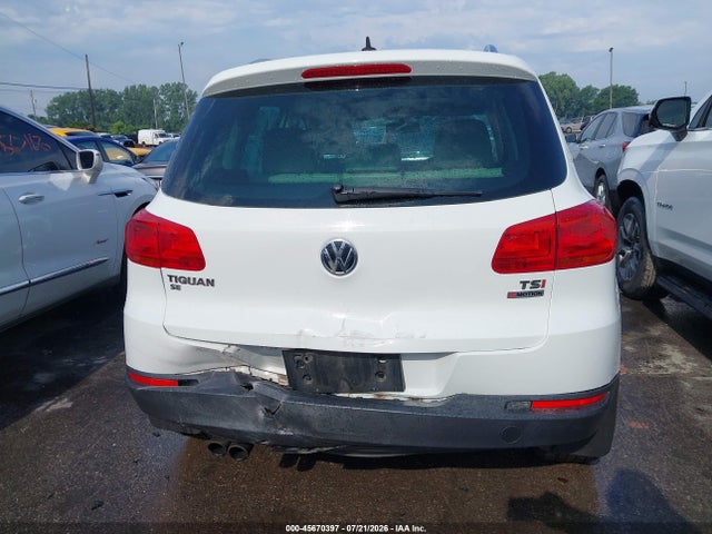 2016 Volkswagen Tiguan Se მანქანა იყიდება აუქციონზე, vin: WVGBV7AX7GW551785, აუქციონის ნომერი: 45670397