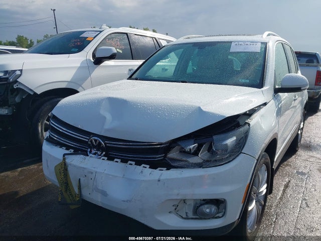 2016 Volkswagen Tiguan Se მანქანა იყიდება აუქციონზე, vin: WVGBV7AX7GW551785, აუქციონის ნომერი: 45670397