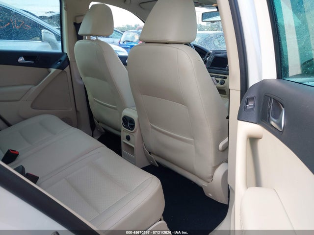 2016 Volkswagen Tiguan Se მანქანა იყიდება აუქციონზე, vin: WVGBV7AX7GW551785, აუქციონის ნომერი: 45670397