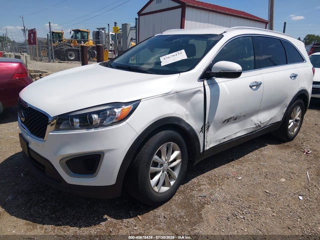 45670439 :رقم المزاد ، 5XYPG4A32HG322266 vin ، 2017 Kia Sorento 2.4l Lx مزاد بيع