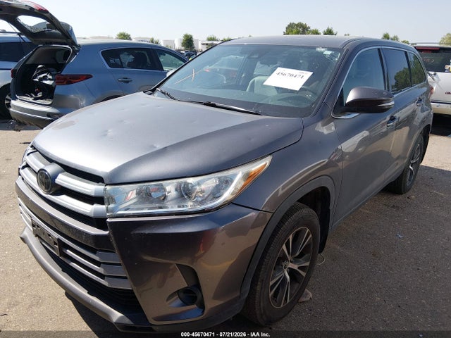 45670471 :رقم المزاد ، 5TDBZRFH4KS974838 vin ، 2019 Toyota Highlander Le مزاد بيع