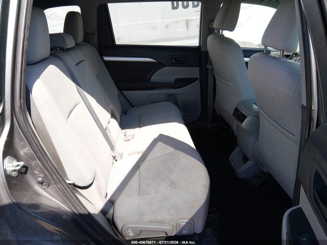 45670471 :رقم المزاد ، 5TDBZRFH4KS974838 vin ، 2019 Toyota Highlander Le مزاد بيع