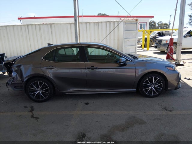4T1G31AKXRU070876 Toyota Camry Hybrid Se