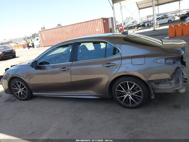 4T1G31AKXRU070876 Toyota Camry Hybrid Se