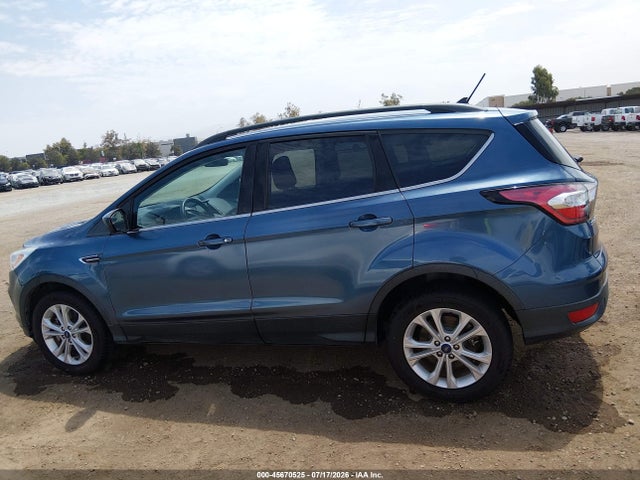 1FMCU9GD4JUB44185 Ford ESCAPE SE