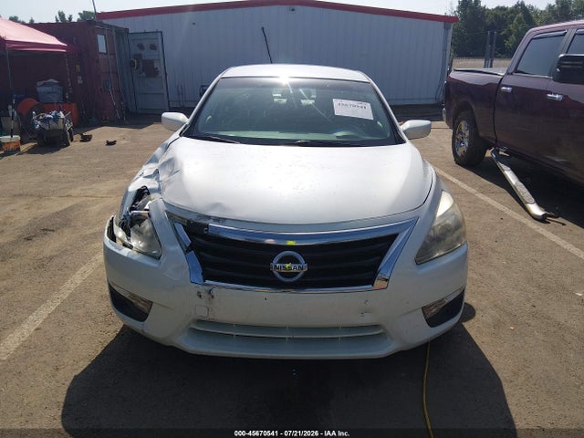 Nissan Altima 2.5 S 2015 1N4AL3AP7FC105804 Image 13