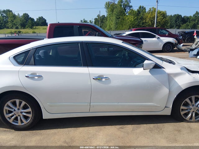 Nissan Altima 2.5 S 2015 1N4AL3AP7FC105804 Image 14