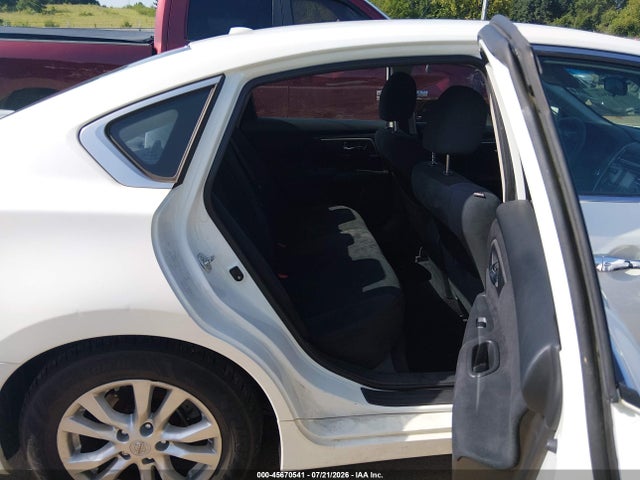 Nissan Altima 2.5 S 2015 1N4AL3AP7FC105804 Image 8