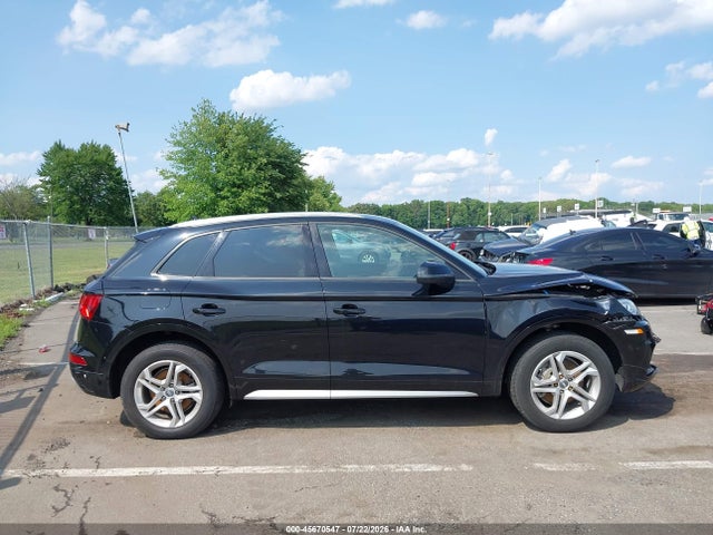 Продажа на аукционе авто 2018 Audi Q5 2.0t Premium/2.0t Tech Premium, vin: WA1ANAFY2J2108967, номер лота: 45670547