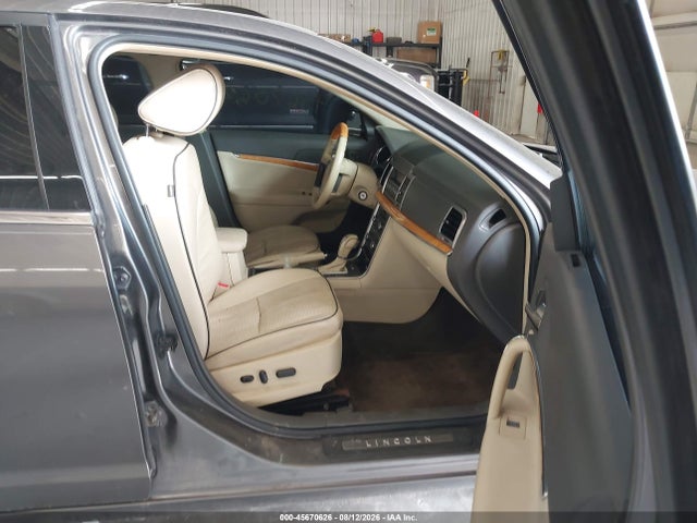 45670626 :رقم المزاد ، 3LNHL2GC0BR758554 vin ، 2011 Lincoln Mkz مزاد بيع