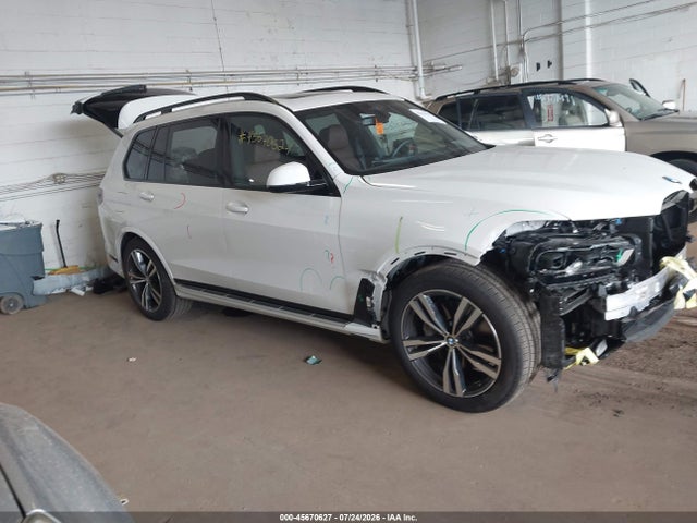 45670627 :رقم المزاد ، 5UX23EM06V9428938 vin ، 2027 Bmw X7 مزاد بيع