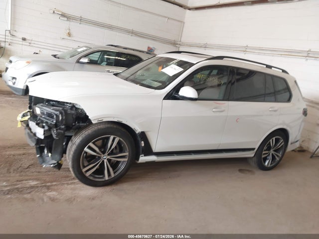 45670627 :رقم المزاد ، 5UX23EM06V9428938 vin ، 2027 Bmw X7 مزاد بيع