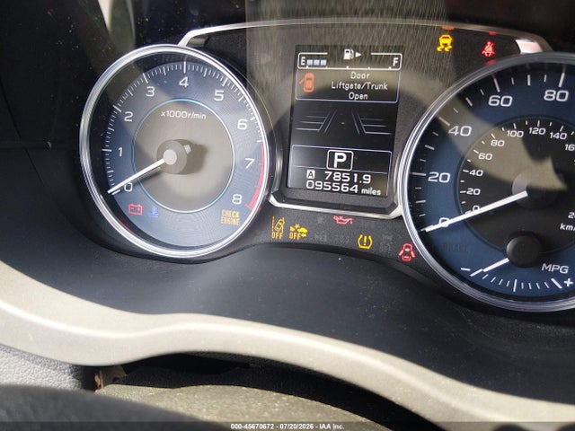 45670672 :رقم المزاد ، JF2GPADC1H8252665 vin ، 2017 Subaru Crosstrek 2.0i Premium مزاد بيع