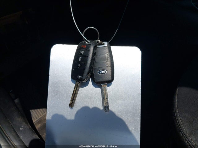 Продажа на аукционе авто 2015 Kia Soul, vin: KNDJN2A28F7228409, номер лота: 45670748