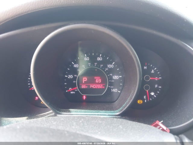 Продажа на аукционе авто 2015 Kia Soul, vin: KNDJN2A28F7228409, номер лота: 45670748