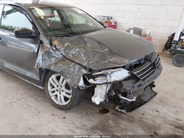 3VW2K7AJ4FM201857 Volkswagen Jetta 2.0l S